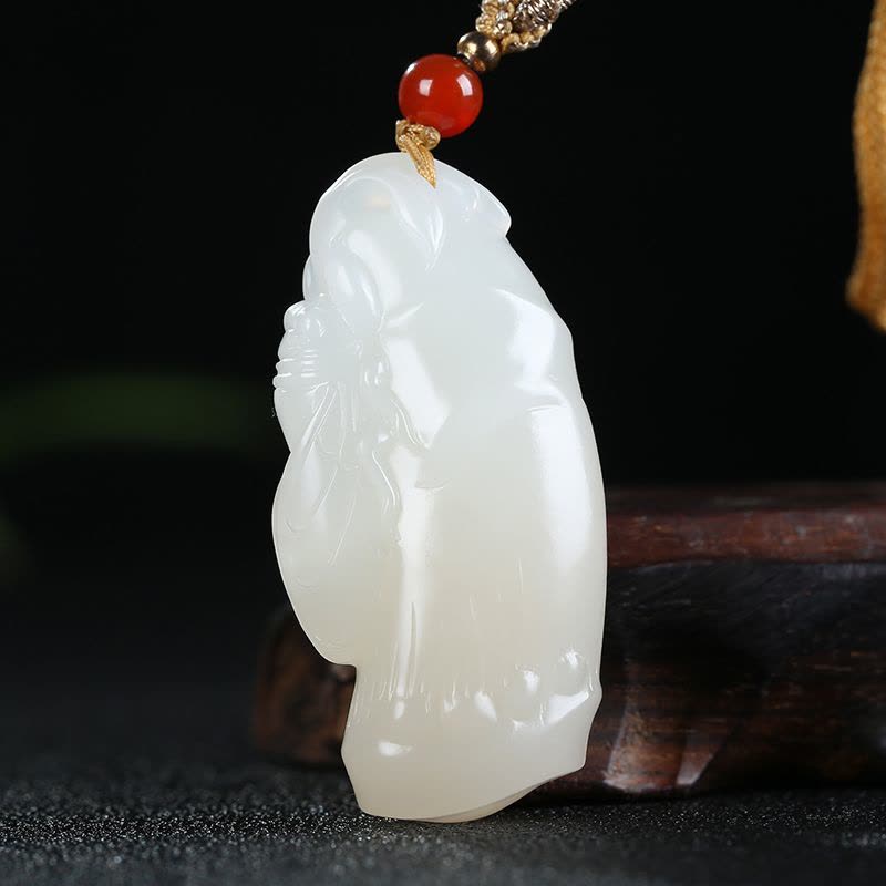 聲名遠(yuǎn)揚(yáng)的新疆和田玉 竹節(jié)玉蟬吊墜中的東方雅韻